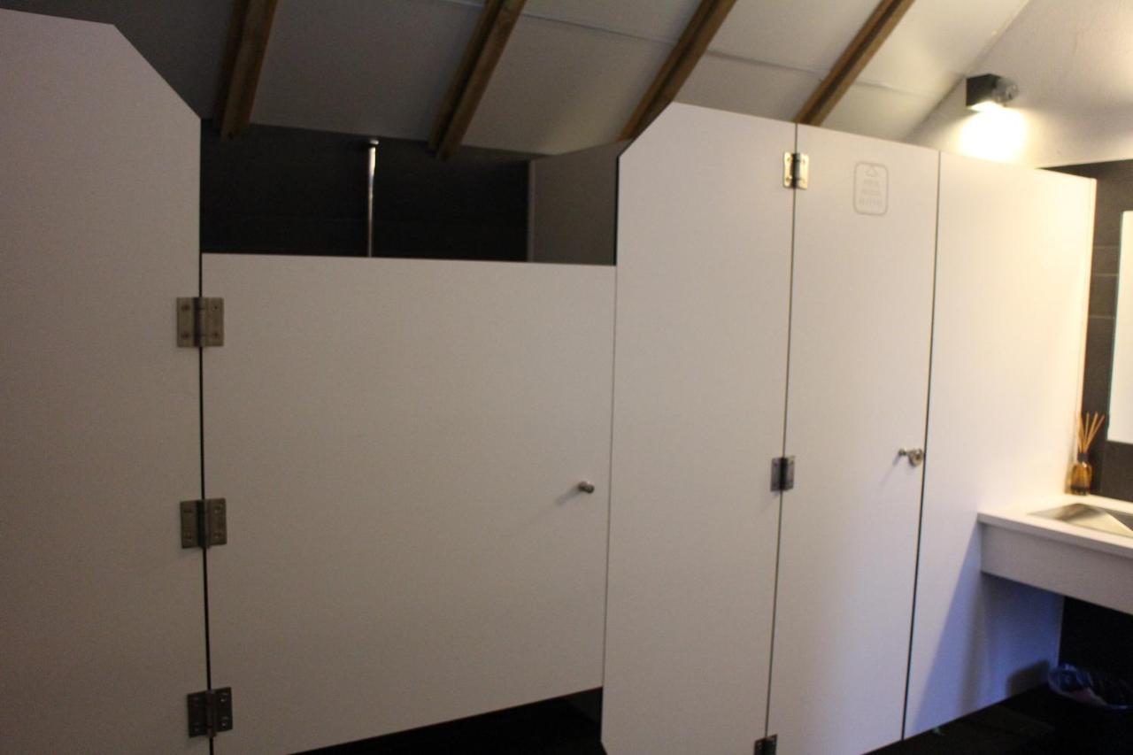 B&B Pipowagen "Het Wellnesst" Op Wellness Camping En B&B Stoltenborg Meddo Exterior foto