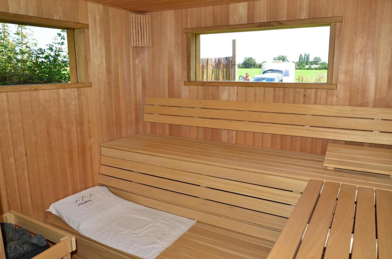 B&B Pipowagen "Het Wellnesst" Op Wellness Camping En B&B Stoltenborg Meddo Exterior foto