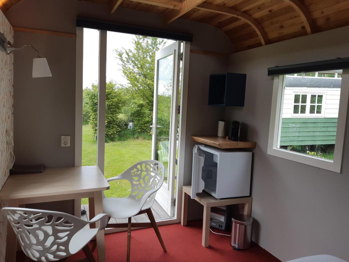 B&B Pipowagen "Het Wellnesst" Op Wellness Camping En B&B Stoltenborg Meddo Exterior foto